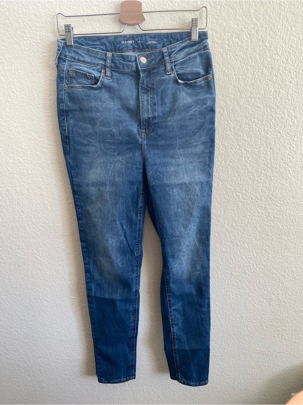 Extra High-Rise Rockstar Super Skinny Jeans